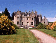 Glengarry Castle Hotel